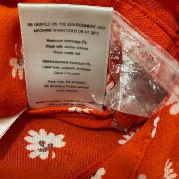 Ganni Floral Crepe Long Sleeve Wrap Red Ruffle Neckline Size EU 36 / US 4 - Picture 8 of 8